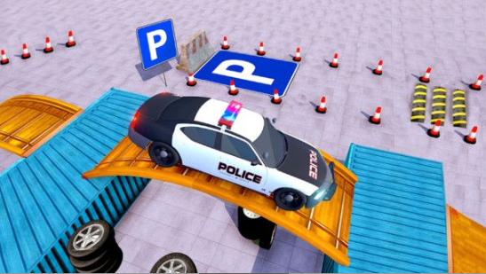 警车驾驶公园挑战赛官方版 v1.2 安卓版1